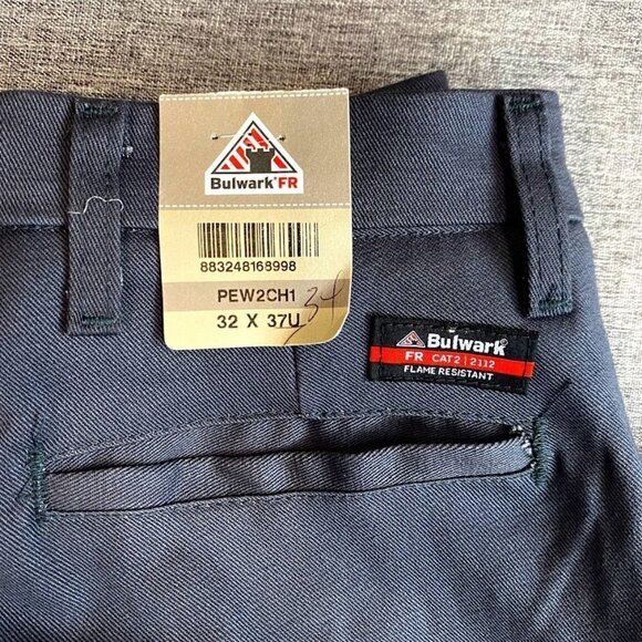 Bulwark Men's Flame Resistant 9 Oz Twill Cotton Work Pant, 32Wx34L - Picture 2 of 7